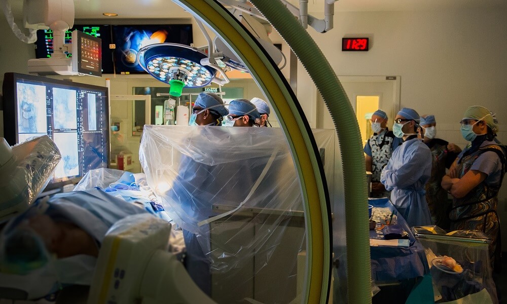 Doctors in the Mass General Heart Center perform surgery. Doctors in the Mass General Heart Center perform surgery.